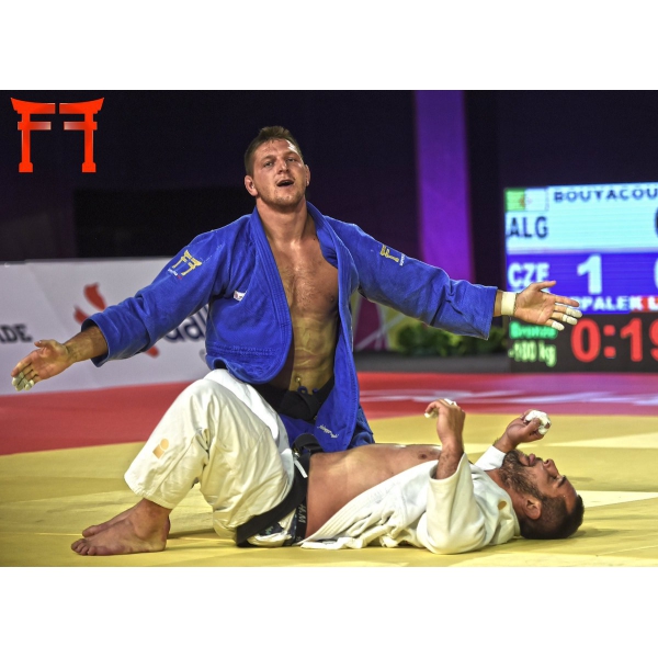 Kimono na Judo DANRHO FIGHTING FILMS JUDO GI SUPERSTAR bílé KWON