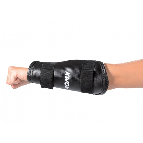 Chránič předloktí na taekwondo KWON Evolution WT černý